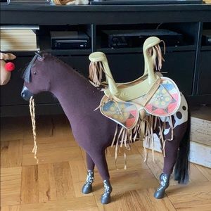 Kaya’s Horse Rising Gear and Horse, Steps High